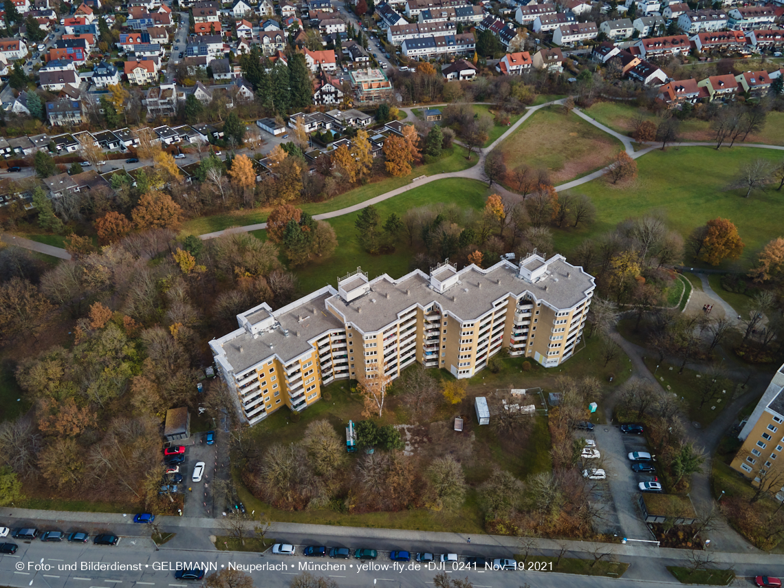 19.11.2021 - Luftbilder von der Baustelle Karl-Marx-Ring 53-57c in Neuperlach